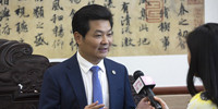 深圳衛(wèi)視解密寶鷹海外成長“三步走”戰(zhàn)略 董事局主席古少明：將堅(jiān)定“走出去”！